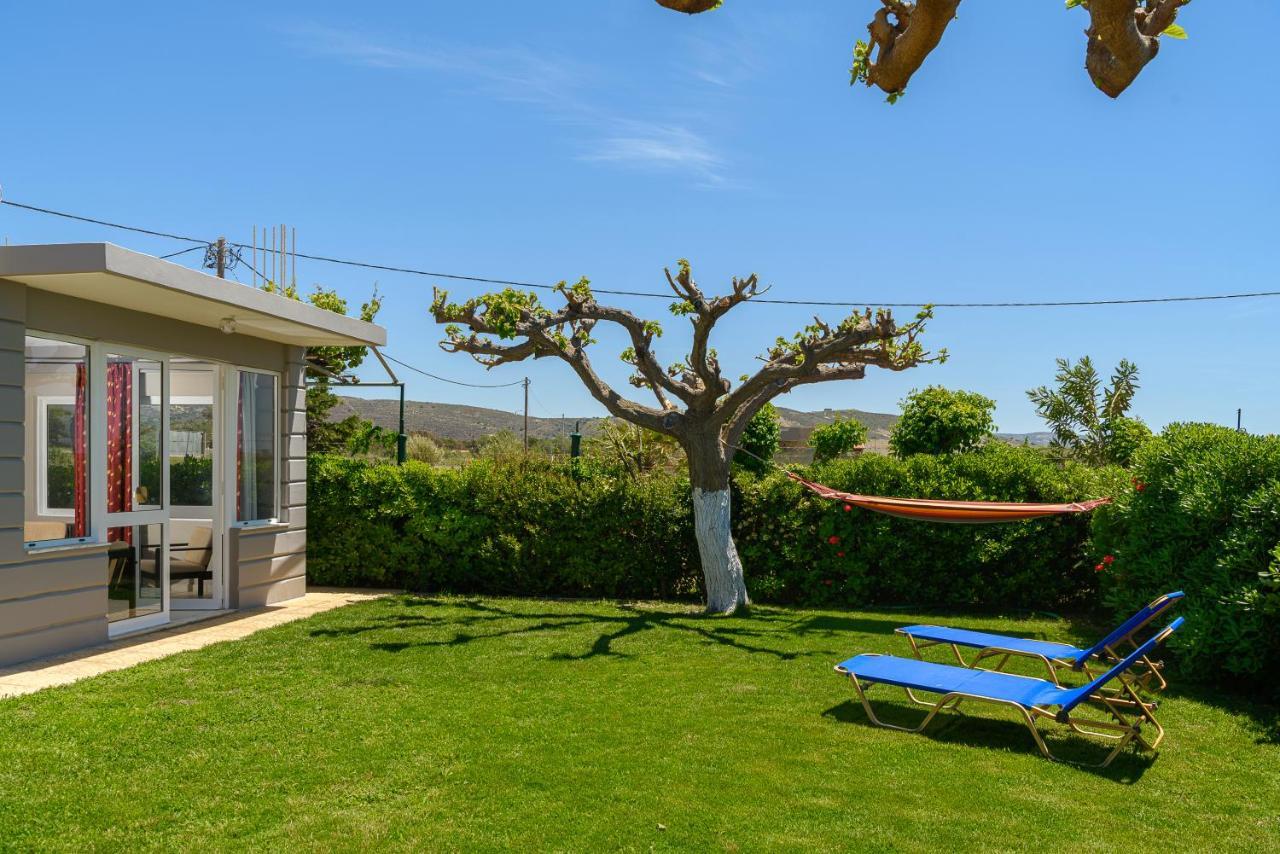 Vila Petrakis Afrathias Garden House Kalamaki  Exteriér fotografie