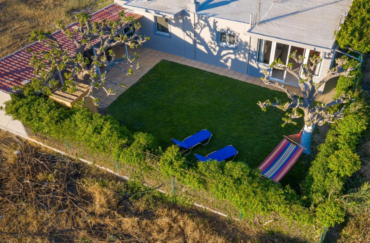 Vila Petrakis Afrathias Garden House Kalamaki  Exteriér fotografie