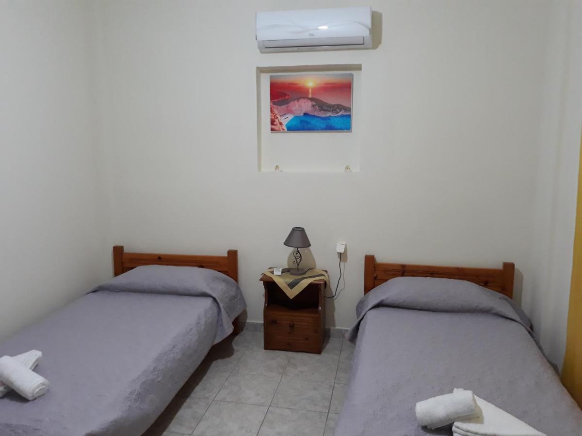 Vila Petrakis Afrathias Garden House Kalamaki  Exteriér fotografie