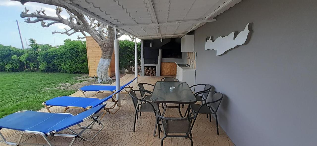 Vila Petrakis Afrathias Garden House Kalamaki  Exteriér fotografie